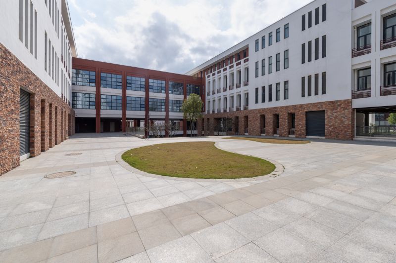 Commercial Building Painting