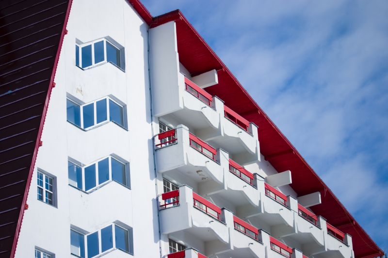 Painting Hotels